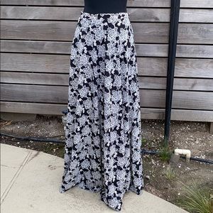 💃🏼Women’s Long Maxi Skirt💃🏼